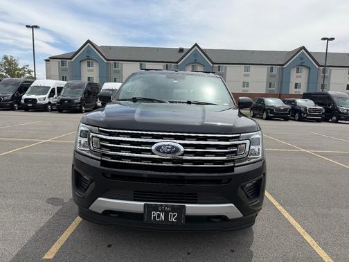 Black 2019 Ford Expedition Max XLT