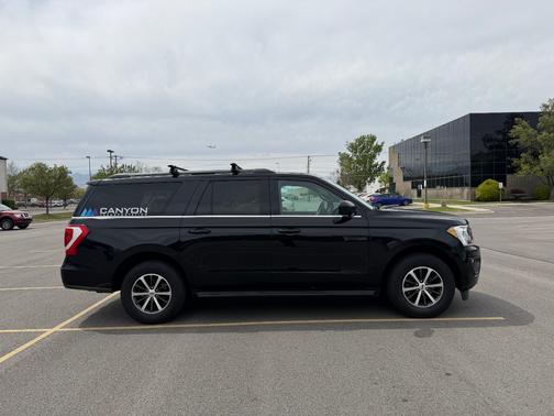 Black 2019 Ford Expedition Max XLT