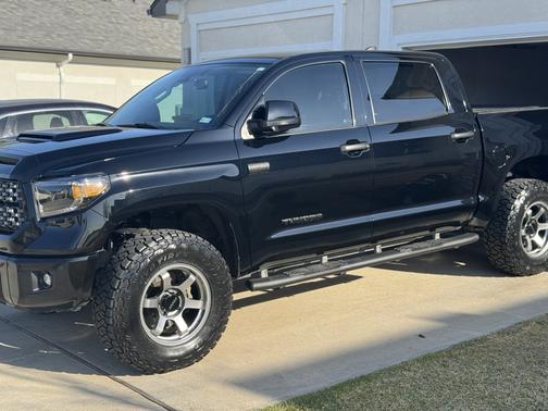 Black 2020 Toyota Tundra SR5
