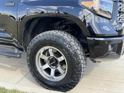 Black 2020 Toyota Tundra SR5