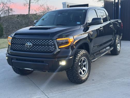 Black 2020 Toyota Tundra SR5
