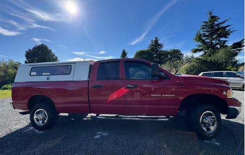 Red 2003 Dodge Ram 2500 SLT Quad Cab
