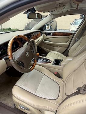 White 2008 Jaguar XJ8 Base