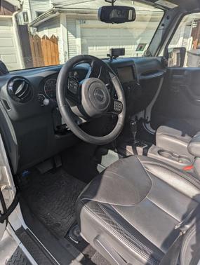 2014 Jeep Wrangler Unlimited Altitude
