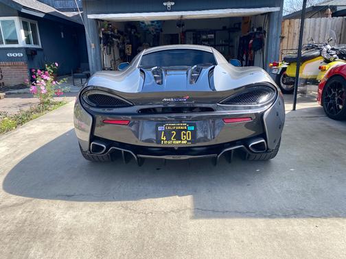 2016 McLaren 570S Base