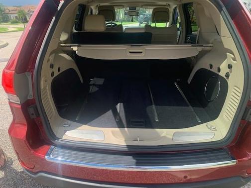 Red 2014 Jeep Grand Cherokee Limited