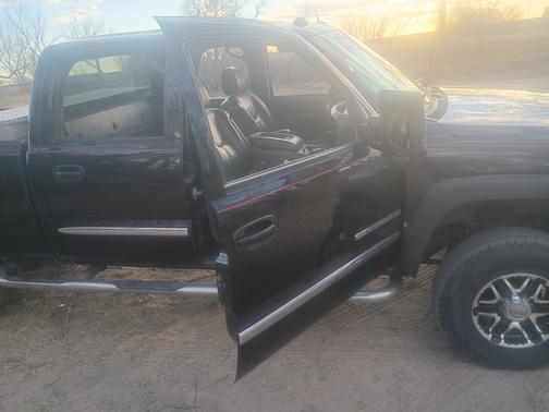 2004 GMC Sierra 2500 SLT H/D Crew Cab