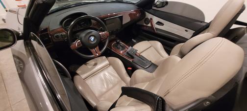 2004 BMW Z4 2.5i
