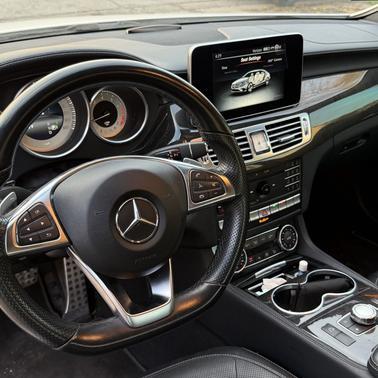White 2015 Mercedes-Benz CLS-Class CLS 550