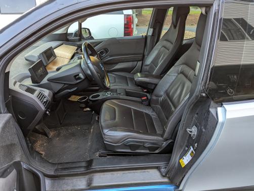 2014 BMW i3 Base w/Range Extender