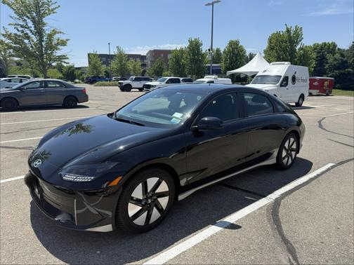Black 2024 Hyundai IONIQ 6 SE