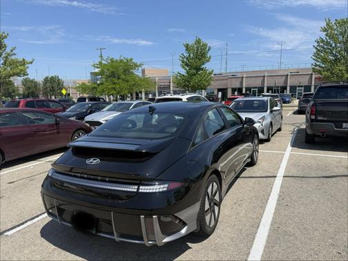 Black 2024 Hyundai IONIQ 6 SE