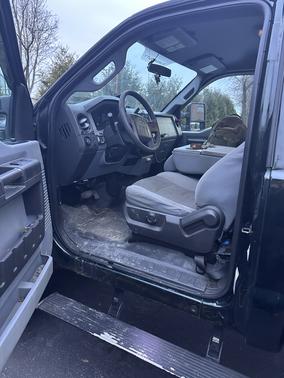 Green 2014 Ford F-250 XL
