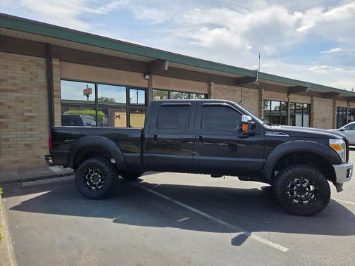 Black 2013 Ford F-350 Platinum