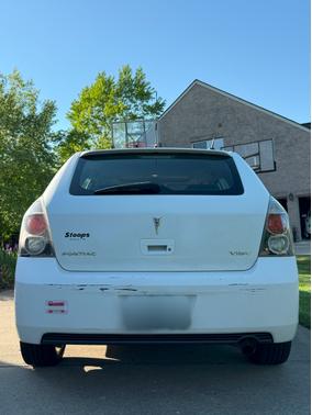 2010 Pontiac Vibe Base