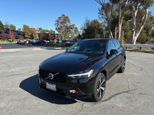 2022 Volvo XC60 Recharge Plug-In Hybrid T8 R-Design