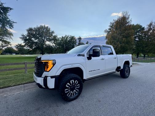 2024 GMC Sierra 2500 Denali Ultimate