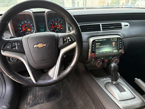 White 2014 Chevrolet Camaro 1LT