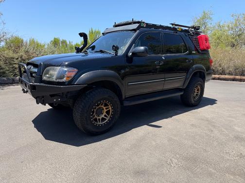 Black 2005 Toyota Sequoia SR5
