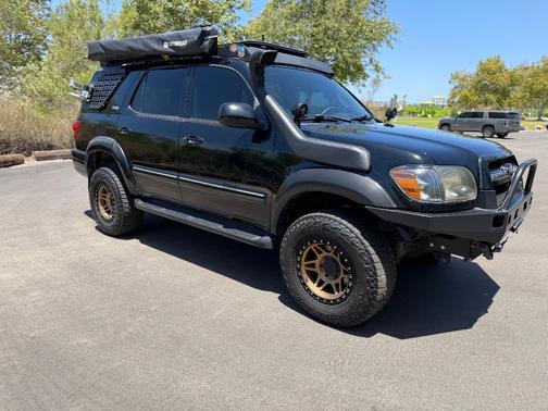Black 2005 Toyota Sequoia SR5