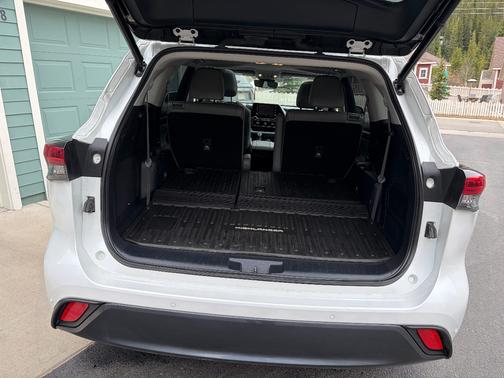 2022 Toyota Highlander Hybrid Limited