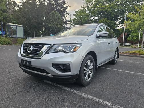 2019 Nissan Pathfinder S