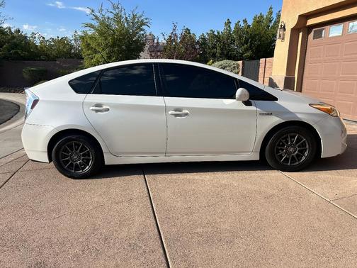 White 2014 Toyota Prius Four