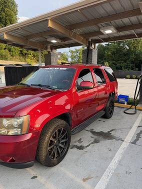 Red 2014 Chevrolet Tahoe LT