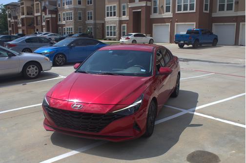2023 Hyundai ELANTRA SEL