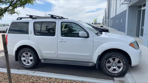 2012 Nissan Pathfinder SV