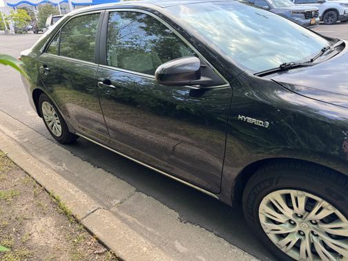 2013 Toyota Camry Hybrid LE