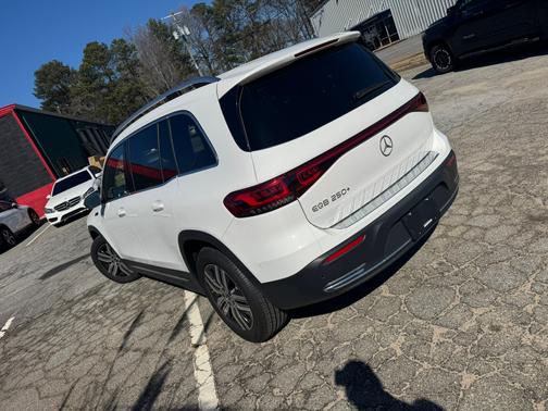 2023 Mercedes-Benz EQB 250 Base