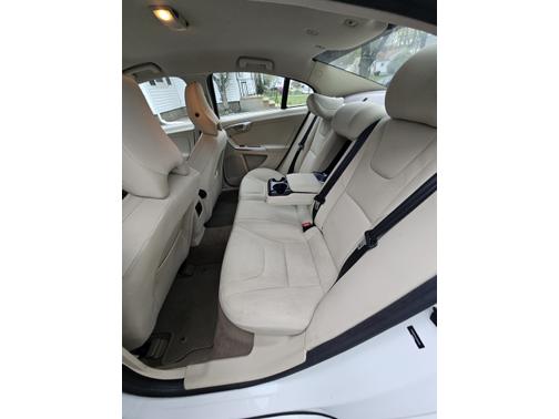 White 2012 Volvo S60 T6