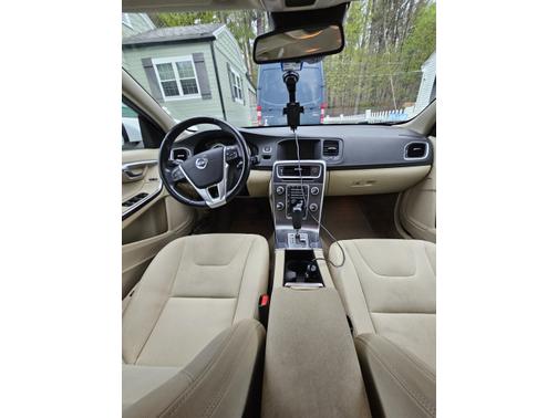 White 2012 Volvo S60 T6