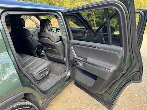 2022 Rivian R1S Launch Edition