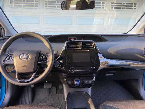 2019 Toyota Prius LE