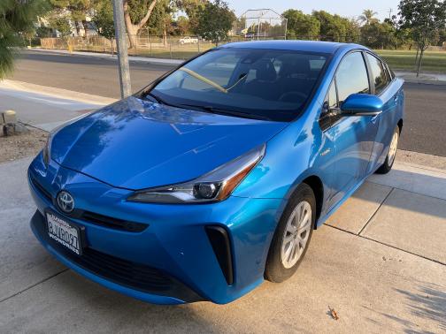 2019 Toyota Prius LE