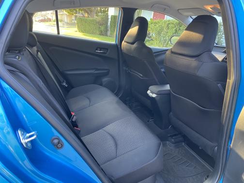 2019 Toyota Prius LE