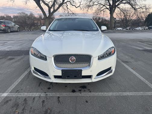 2015 Jaguar XF 2.0T Premium