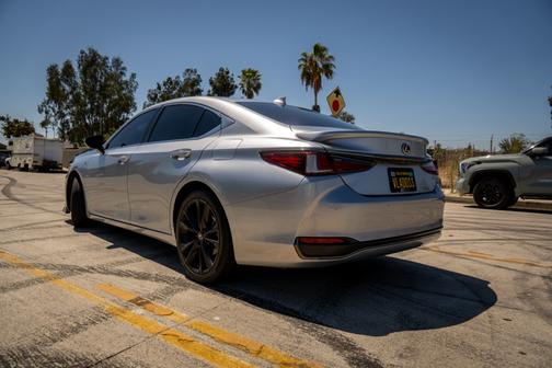Silver 2024 Lexus ES 300h F SPORT Handling