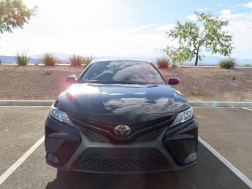 2020 Toyota Camry SE Nightshade