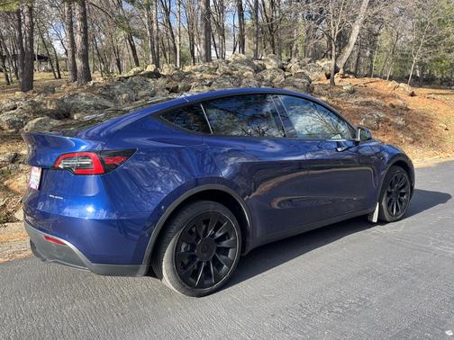 2022 Tesla Model Y Long Range