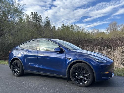 2022 Tesla Model Y Long Range