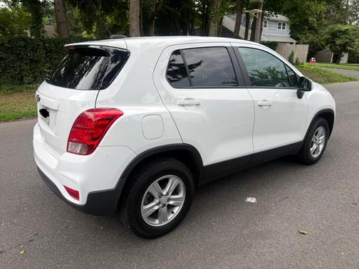 White 2022 Chevrolet Trax LS