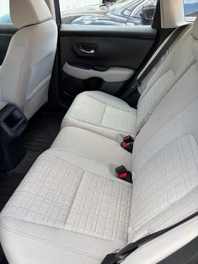 Gray 2024 Honda HR-V LX