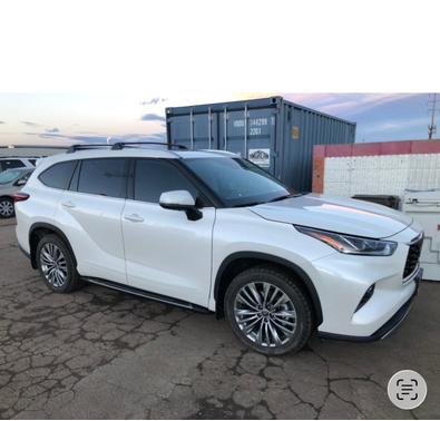 White 2021 Toyota Highlander Platinum