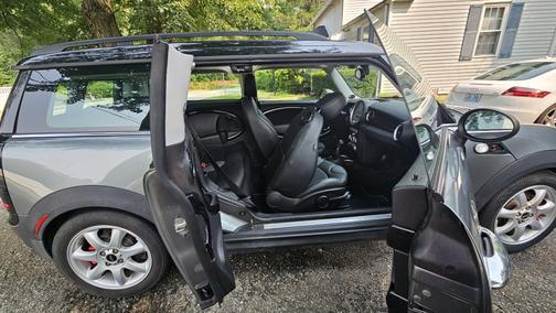 2010 MINI Cooper S Clubman Base