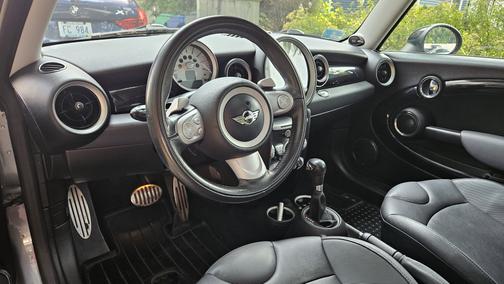 2010 MINI Cooper S Clubman Base
