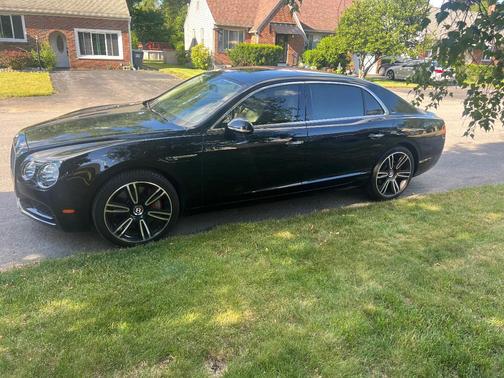 Black 2018 Bentley Flying Spur V8 S