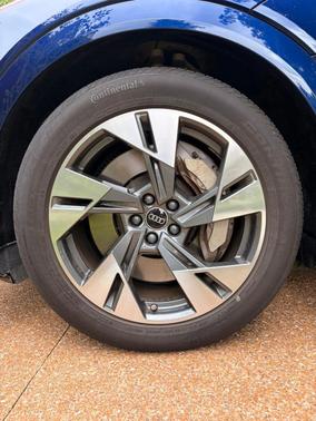 Blue 2022 Audi e-tron Premium